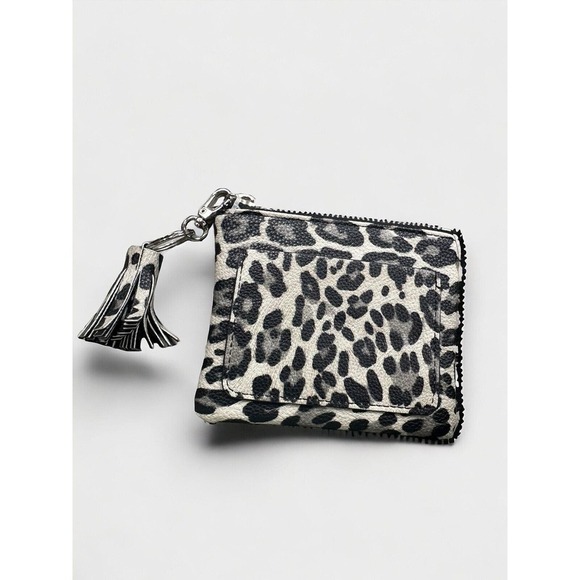 Jen And Co Mini Button Wallet & Cardholder w/ Zipper Pocket White Leopard Print - Picture 1 of 3